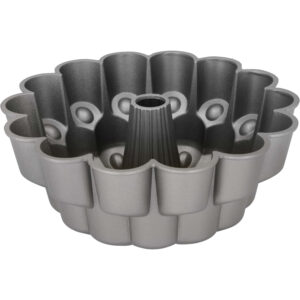 MasterClass Cast Aluminium Decorative Cake Pan Button 24.5cm9"