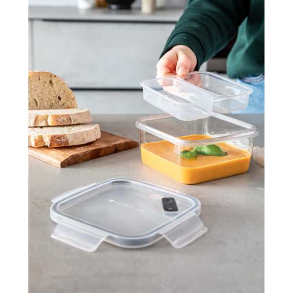 MasterClass Recycled Eco Snap Food Storage Container with Removable Divider 800 ml
