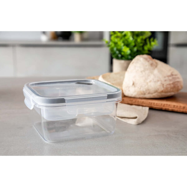 MasterClass Recycled Eco Snap Food Storage Container with Removable Divider 800 ml